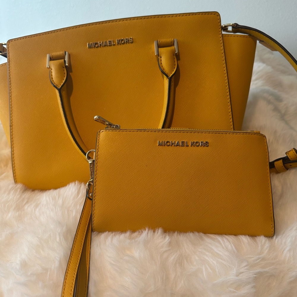 Michael Kors Yellow Satchel Bag with Luxurious Leather Finish